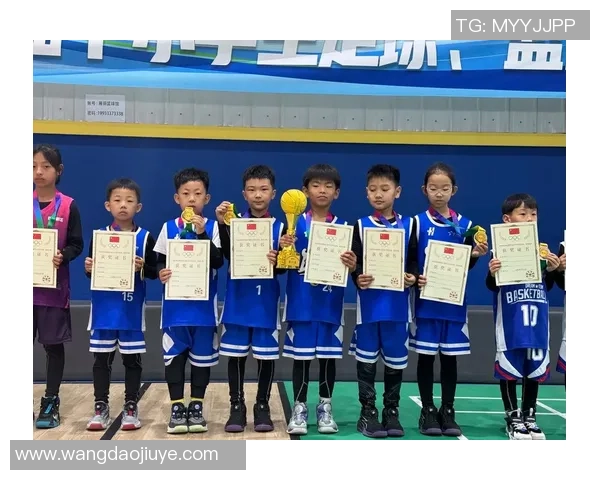 篮球与足球巨星能力对比探讨 谁才是运动场上的全能王者