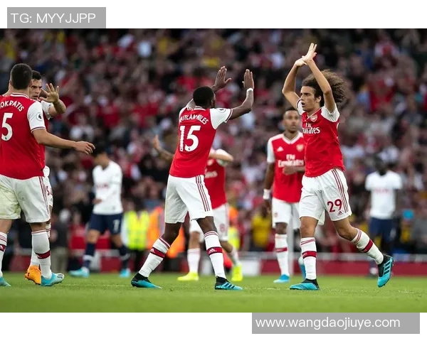 足球历史上万年老二的球星为何始终未能突破巅峰成就与辉煌时刻