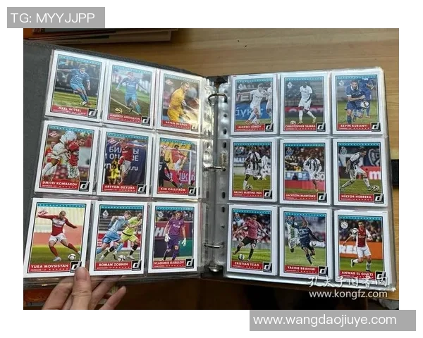 足球球星卡收藏盛宴 Topps与帕尼尼的传奇对决与市场影响力分析 足球球星卡收藏盛宴 Topps与帕尼尼的传奇对决与市场影响力分析